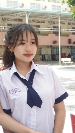 Lê Khánh Vy 